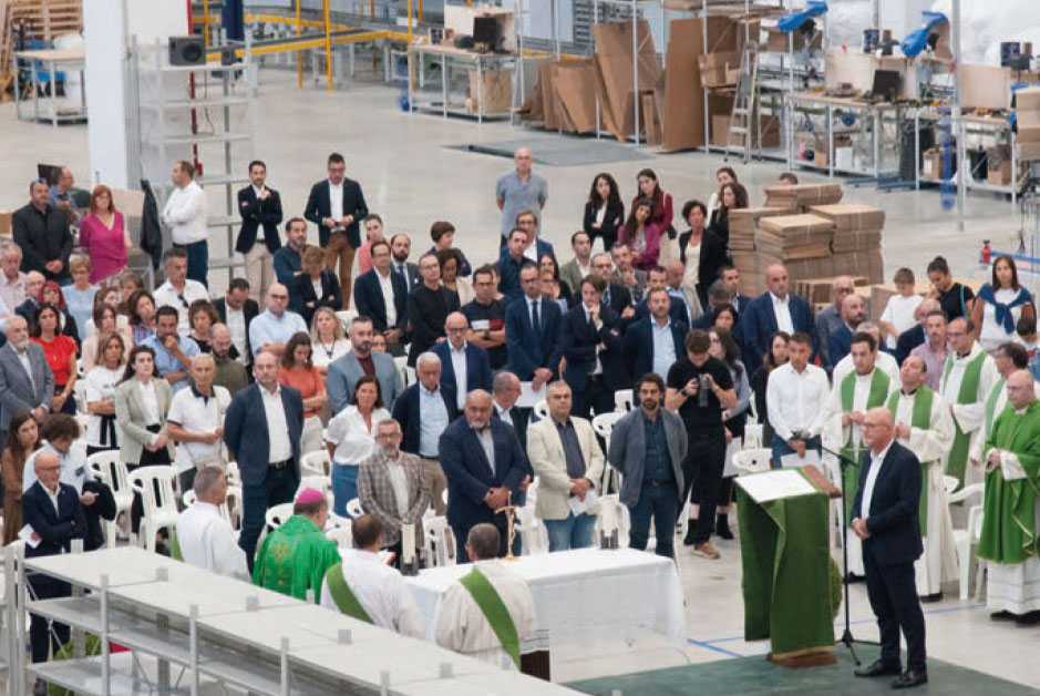 The celebration of the Holy Mass during the inauguration of the new facility